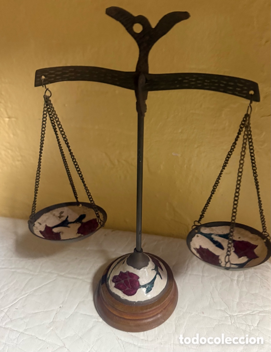 Antiquit&auml;ten: Antigua Balanza decorativa de sobremesa