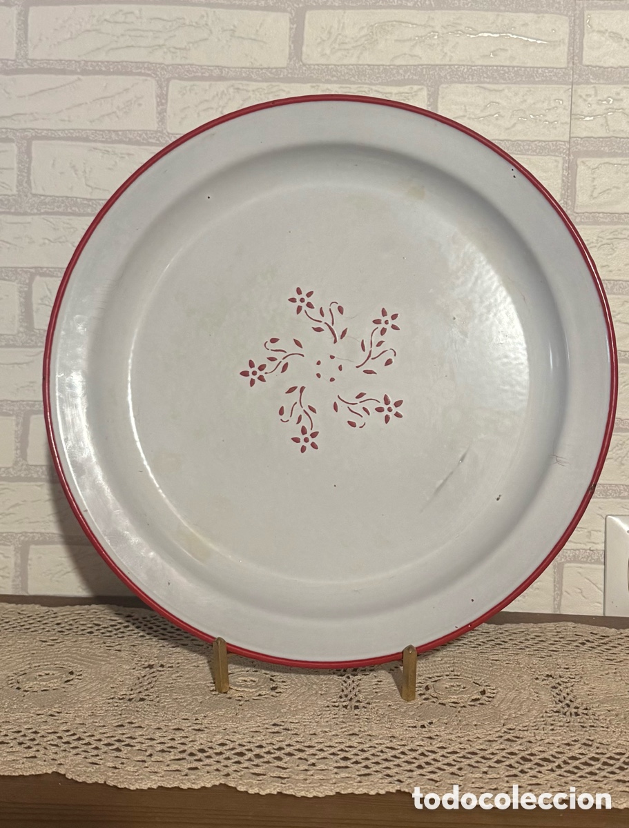 Antiques: Antigua bandeja de metal esmerilado