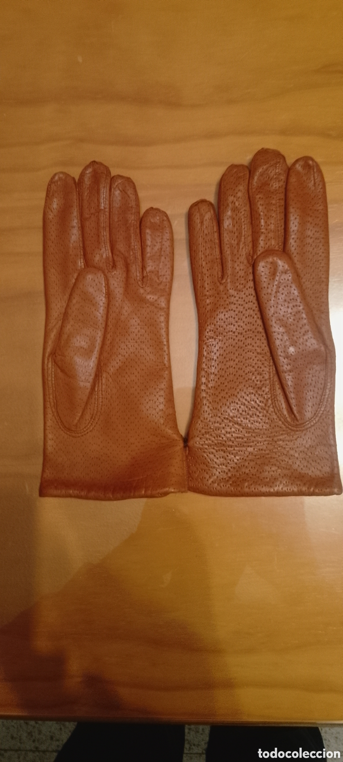 Antig&uuml;edades: Guantes de piel mujer