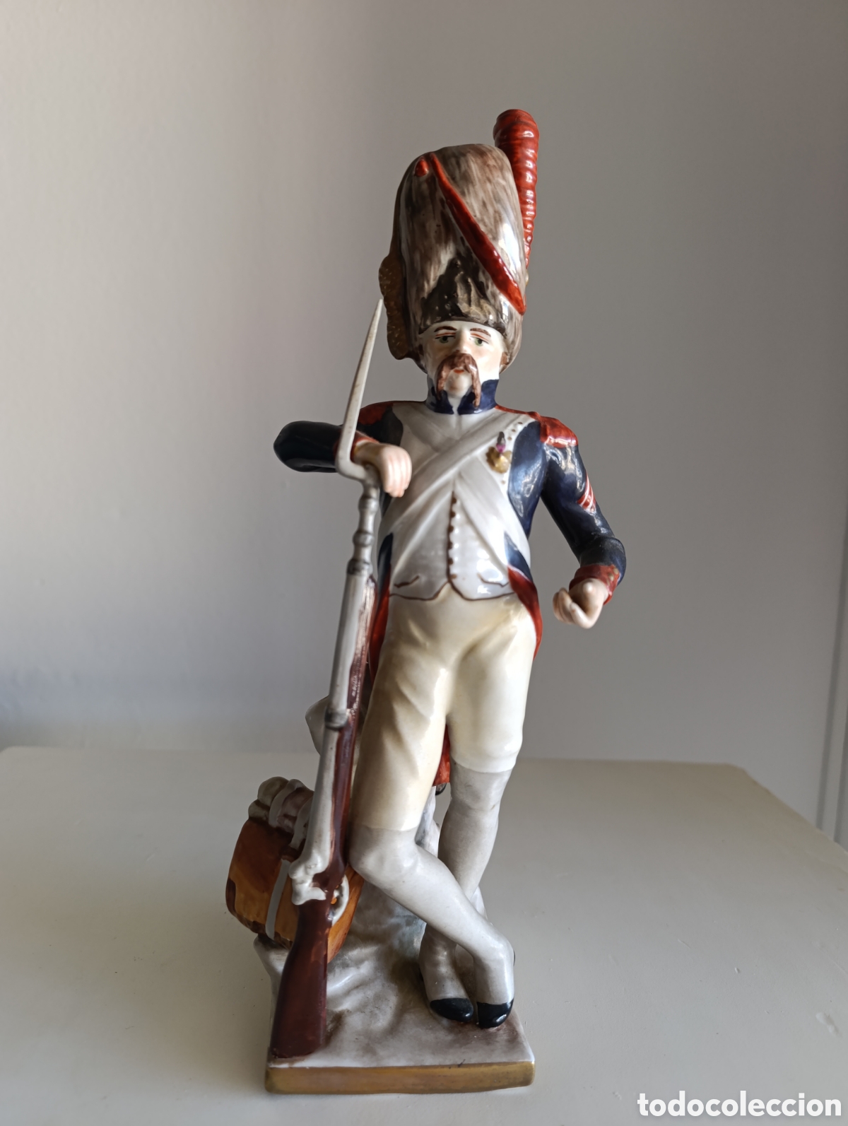 Antiquit&eacute;s: Colecci&oacute;n 8 figuras de Soldados. Jos&eacute; M. &Aacute;lvarez. Porcelana. A&ntilde;os 70.
