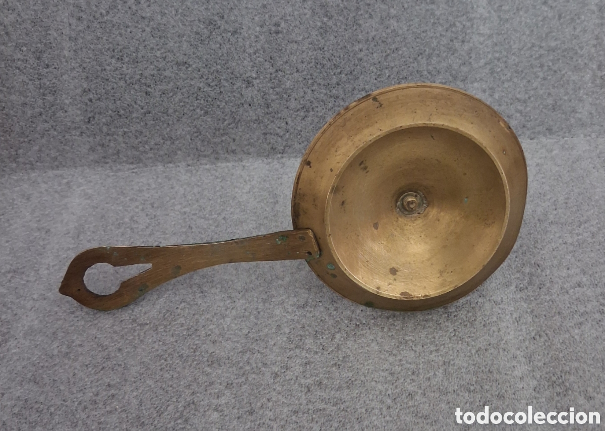 Antig&uuml;edades: Palmatoria de bronce antigua - Foto 3