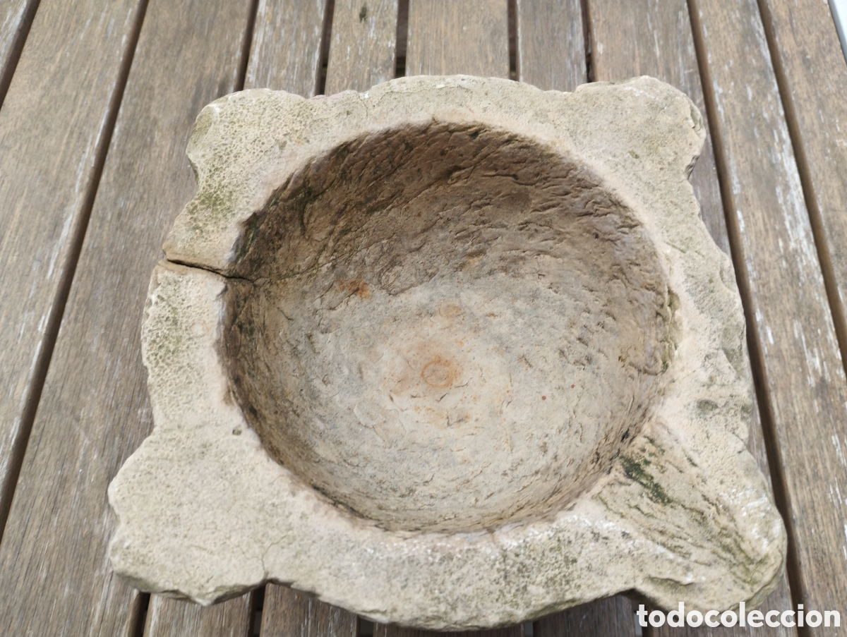 Oggetti Antichi: Antiguo mortero de piedra 19cm X 10cm color muy marr&oacute;n