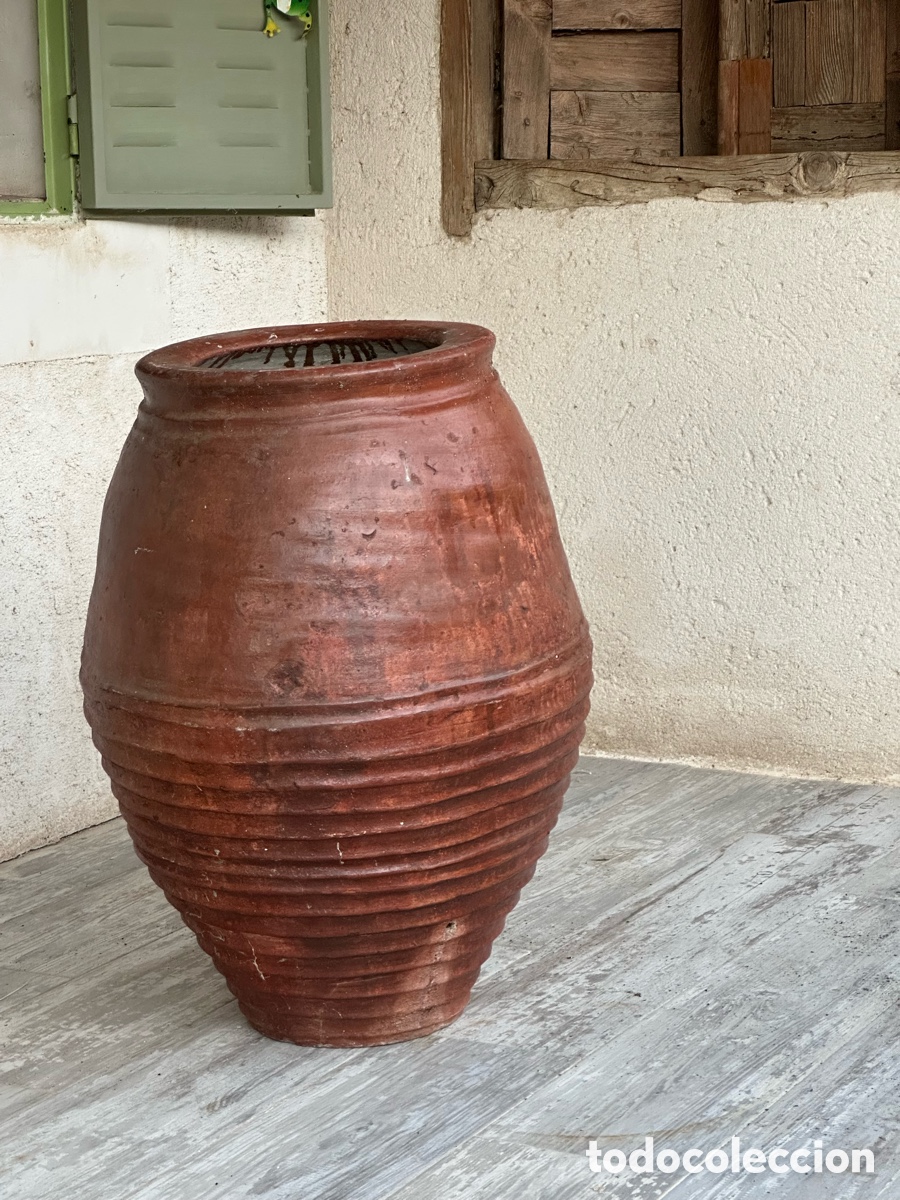 Antig&uuml;edades: Tinaja antigua de barro. Alfarer&iacute;a popular. - Foto 3