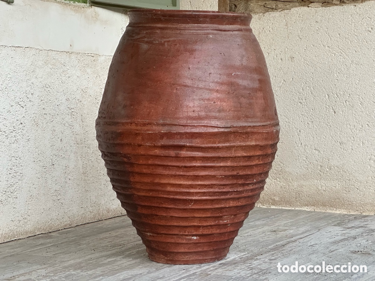 Antig&uuml;edades: Tinaja antigua de barro. Alfarer&iacute;a popular. - Foto 1