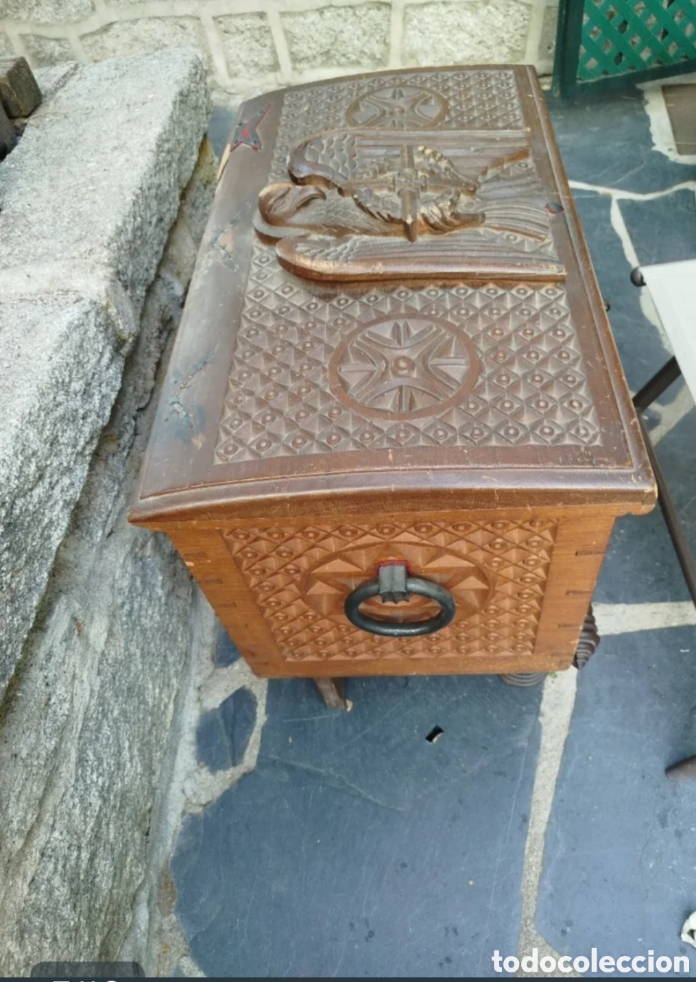Antig&uuml;edades: Arca tallada con &aacute;guila y castillo - Foto 5