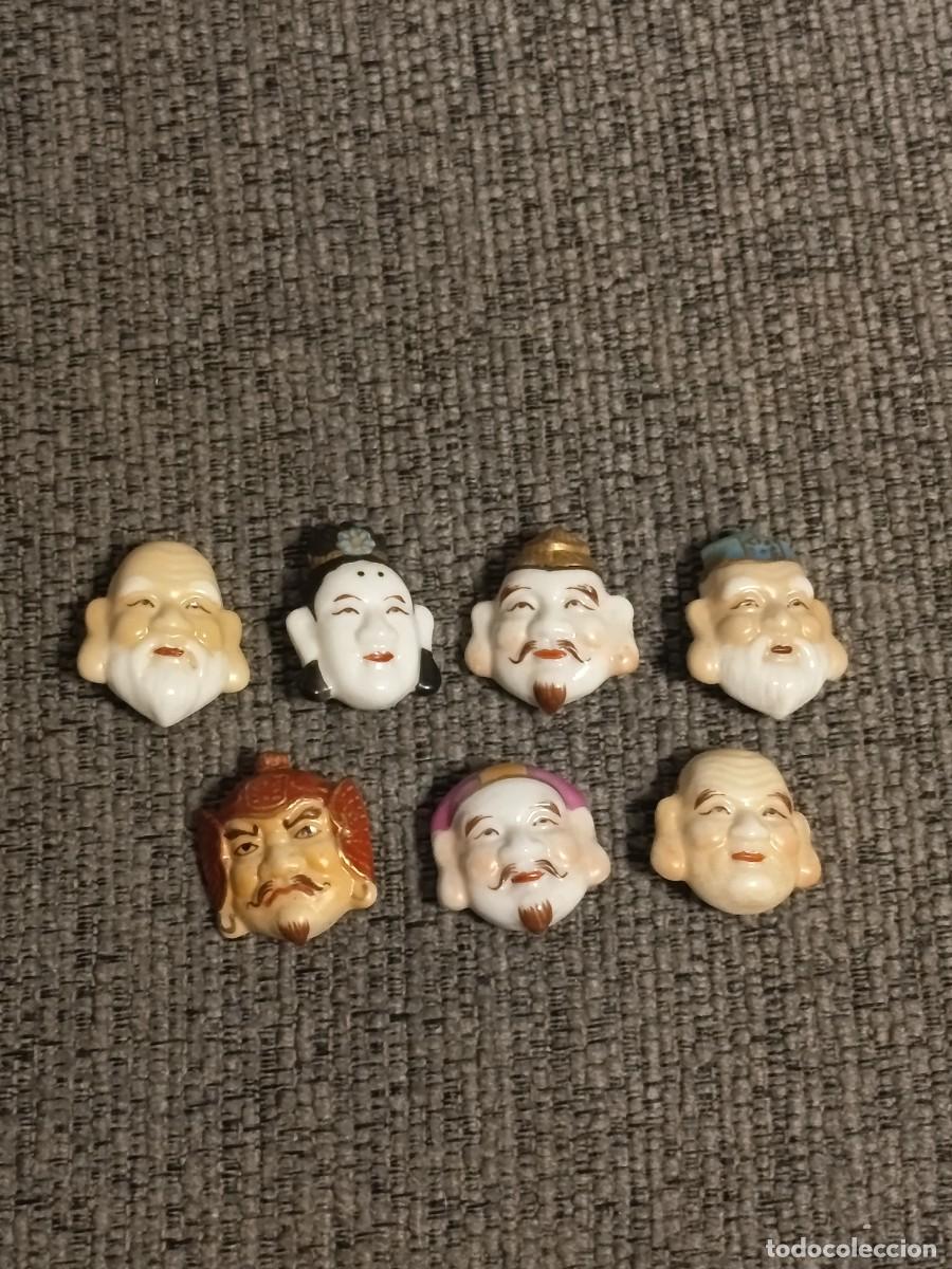 Antig&uuml;edades: LOTE DE 7 BOTONES DE PORCELANA COLECCION 7.DIOSES JAPONESES