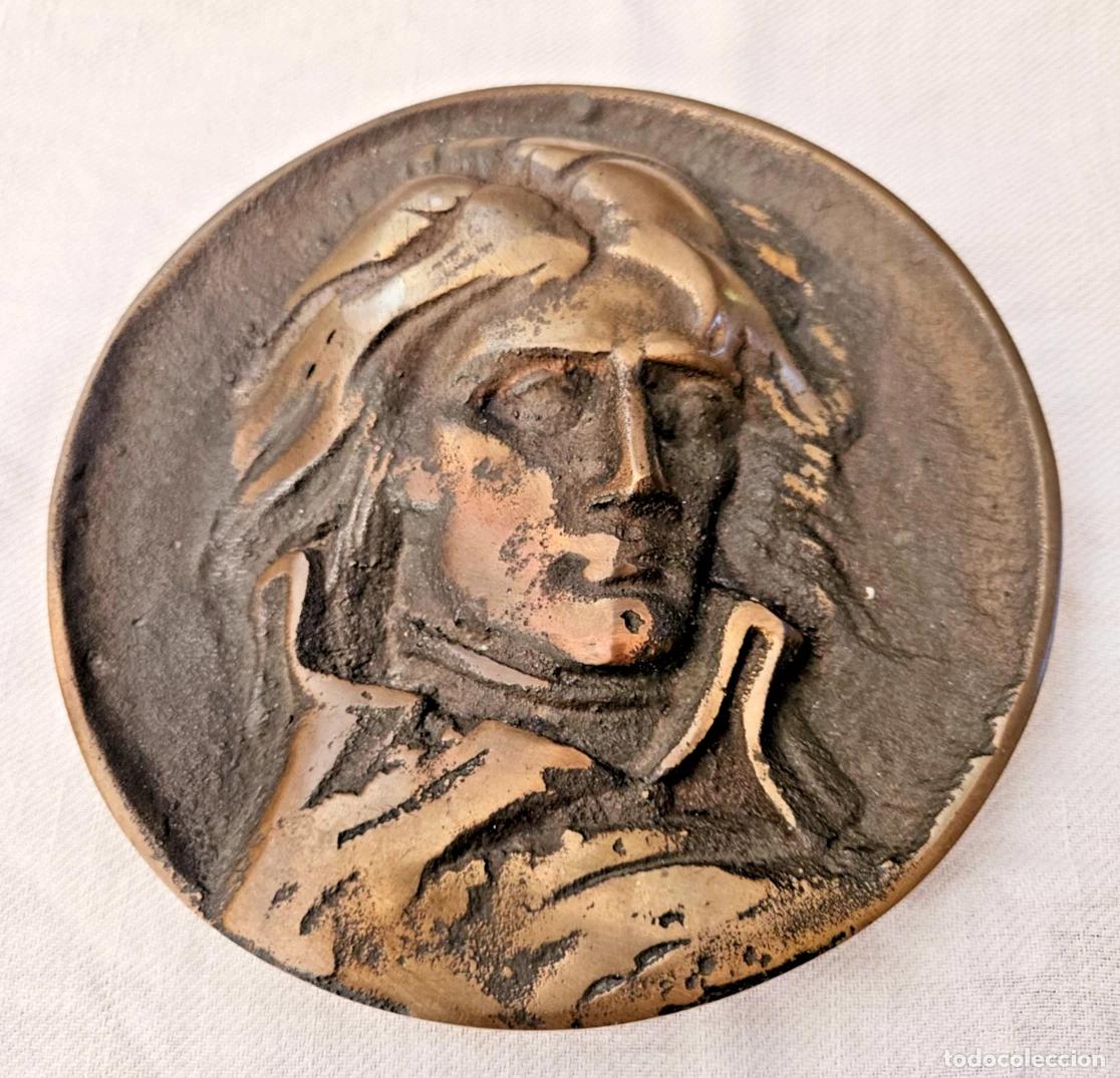 Antig&uuml;edades: MEDAILLON EN BRONZE PROFIL DU GENERAL BONAPARTE