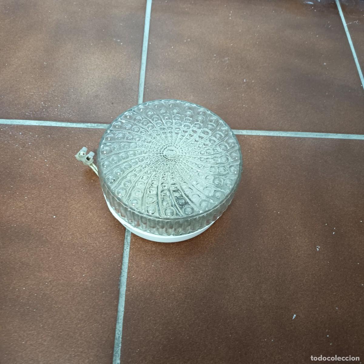 Antig&uuml;edades: L&aacute;mpara techo cristal relieve balc&oacute;n