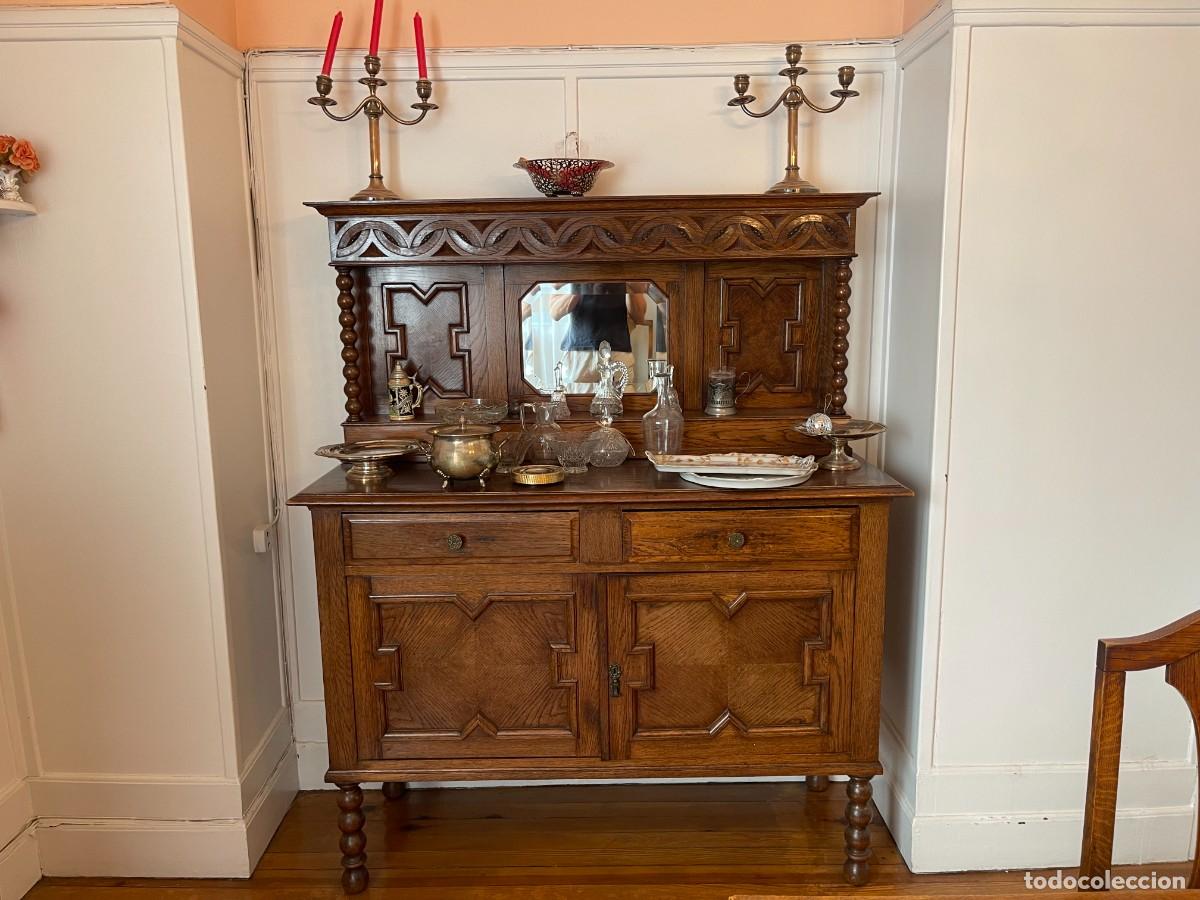 Antiques: Aparador antiguo con espejo 138x166 cm. SOLO RECOGIDA LOCAL EN BILBAO, SIN ENV&Iacute;OS