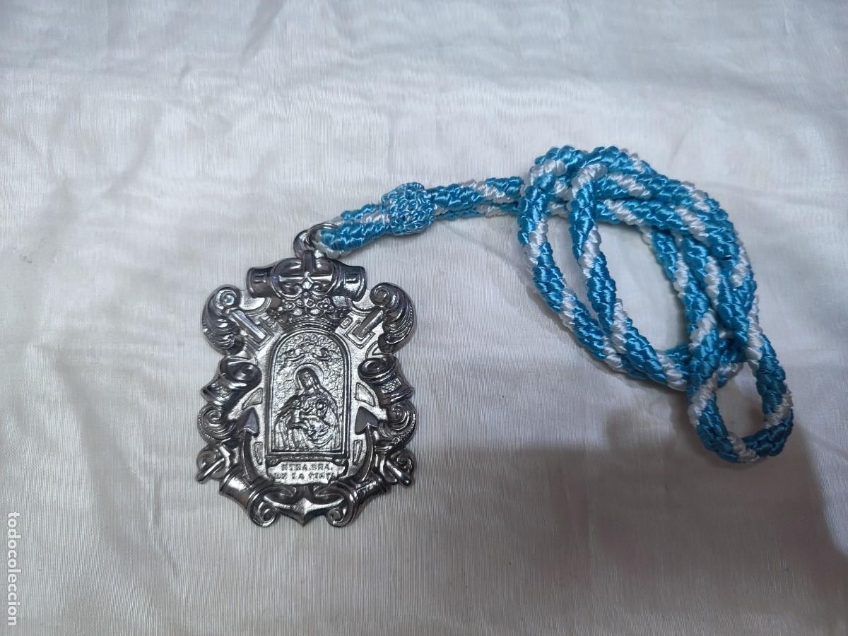 Antig&uuml;edades: Medalla Virgen de la Cinta Huelva - Foto 1