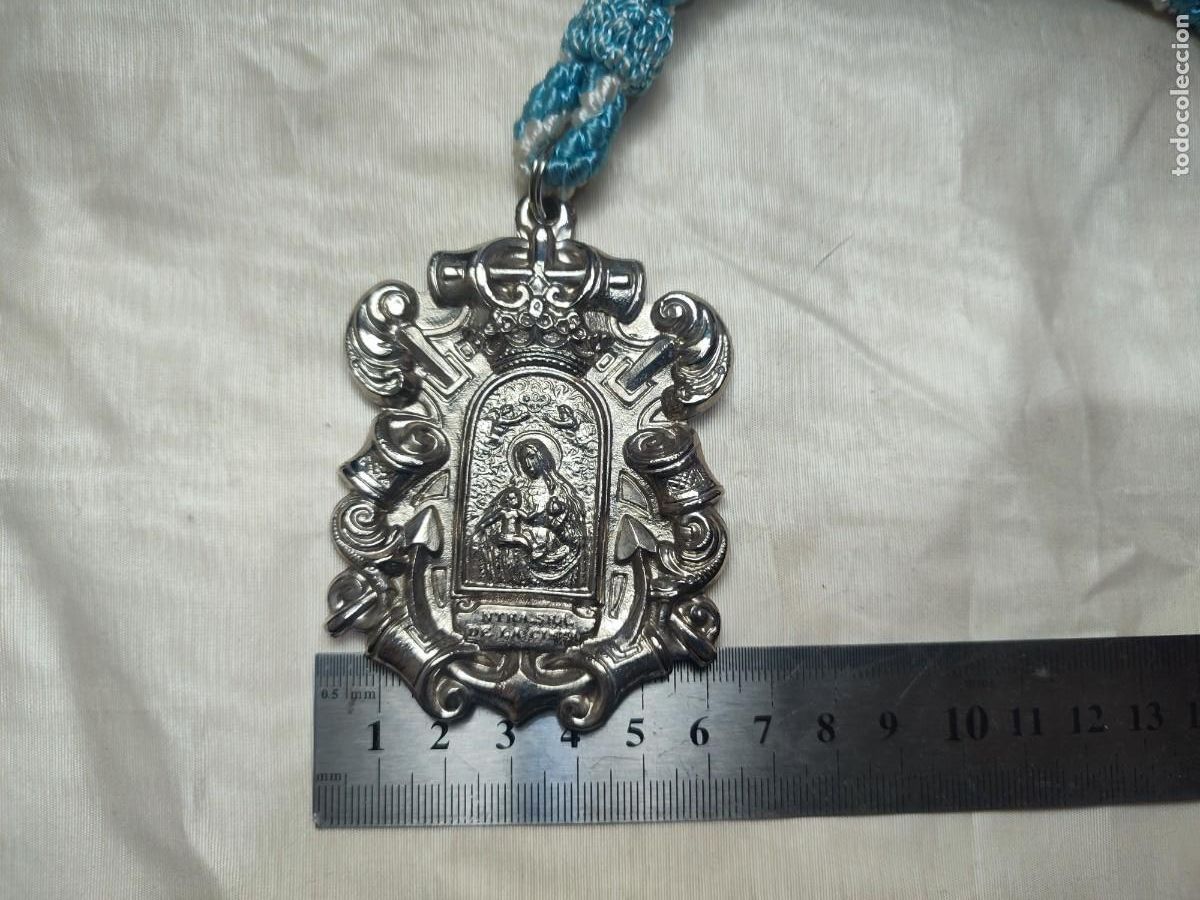 Antig&uuml;edades: Medalla Virgen de la Cinta Huelva - Foto 3