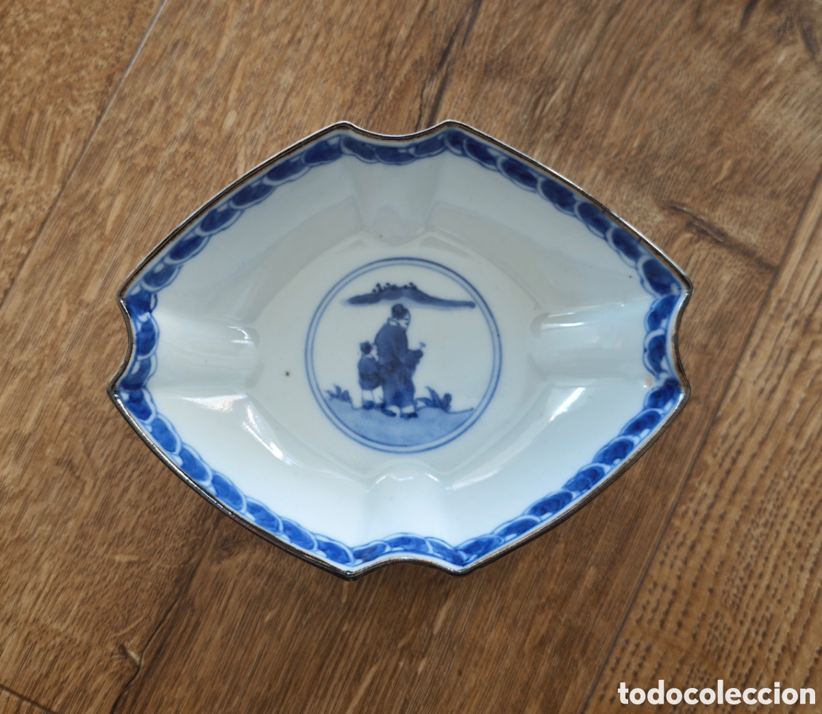 Antiques: Cuenco. Porcelana Azul y Blanco. Jap&oacute;n. Arita. Siglo XIX. Meiji. Original. Caracteres.