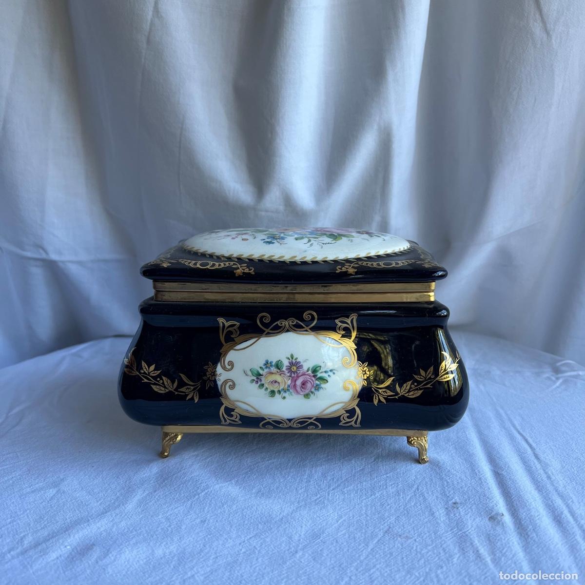 Antig&uuml;edades: Alhajero Rococ&oacute; en Porcelana de Limoges - Firma C.A.S. - Azul Cobalto y Oro - Pintado a Mano