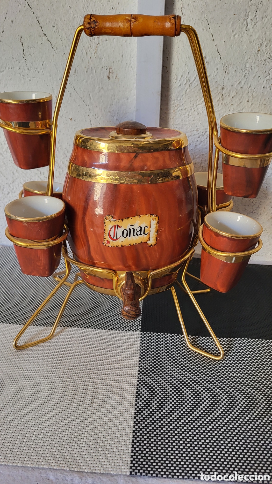 Antig&uuml;edades: Juego de co&ntilde;ac vasos y baril - Foto 1