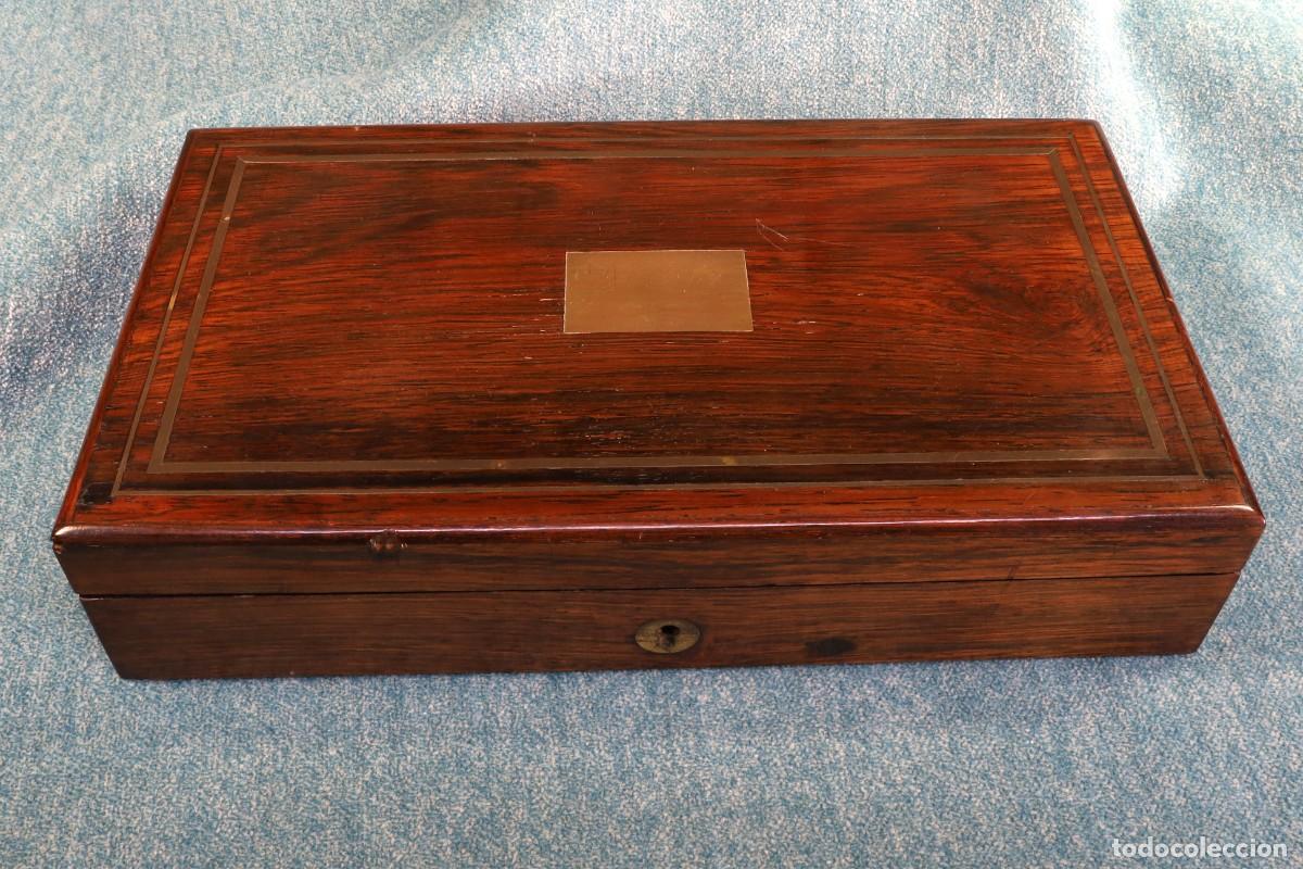 Antig&uuml;edades: Caja rectangular de madera para compases. Doble piso. Rectangular wooden box for compasses. - Foto 1