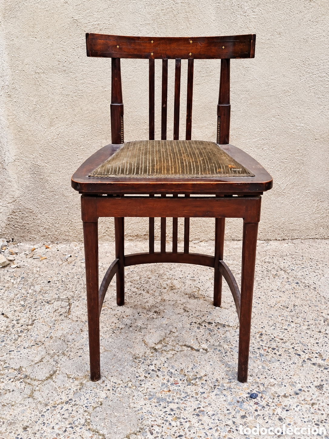 Antig&uuml;edades: Silla de pianista antigua tipo Beethoven, nogal y n&aacute;car &ndash; regulable, principios s. XX