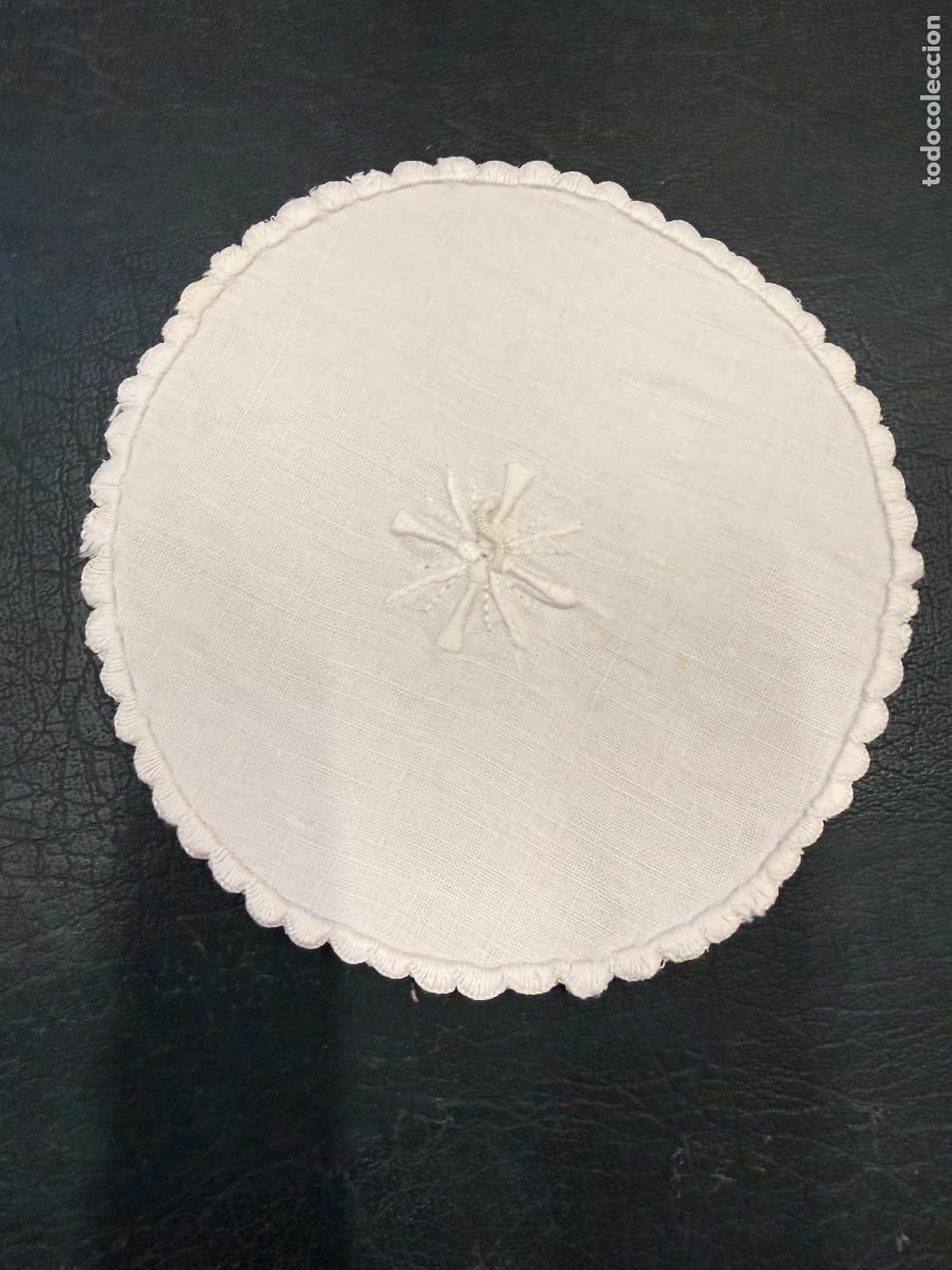 Antiguidades: PALIA CUBRE CALIZ - MEDIDA 10,5 CM - RELIGIOSO