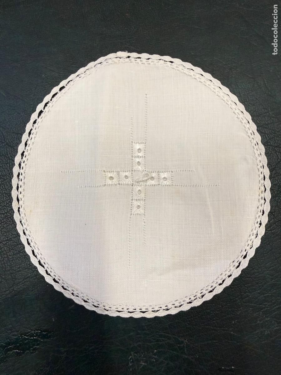 Antiguidades: PALIA CUBRE CALIZ - MEDIDA 11,5 CM - RELIGIOSO