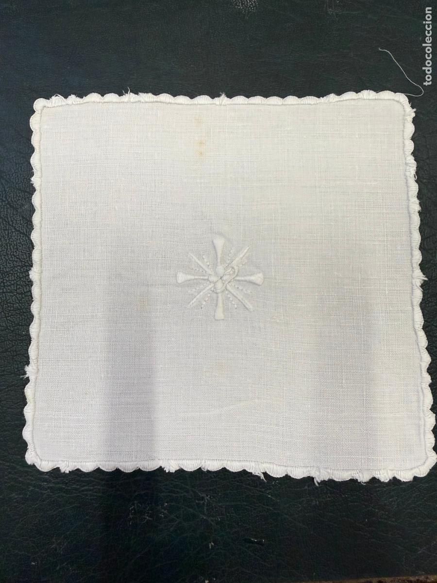 Oggetti Antichi: PALIA CUBRE CALIZ - MEDIDA 13 CM - RELIGIOSO