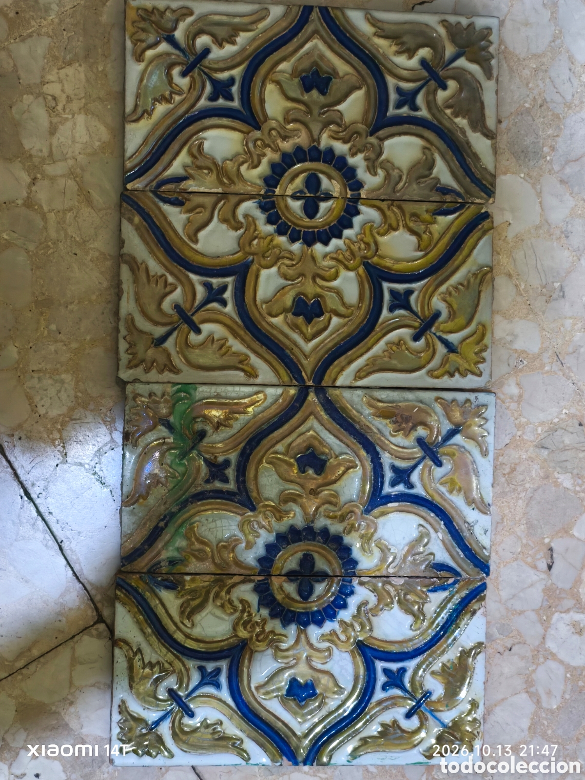 Antiques: Pareja de placas de azulejos de aristas cer&aacute;mica regionalista de Triana (Sevilla),h.1920.gran grosor
