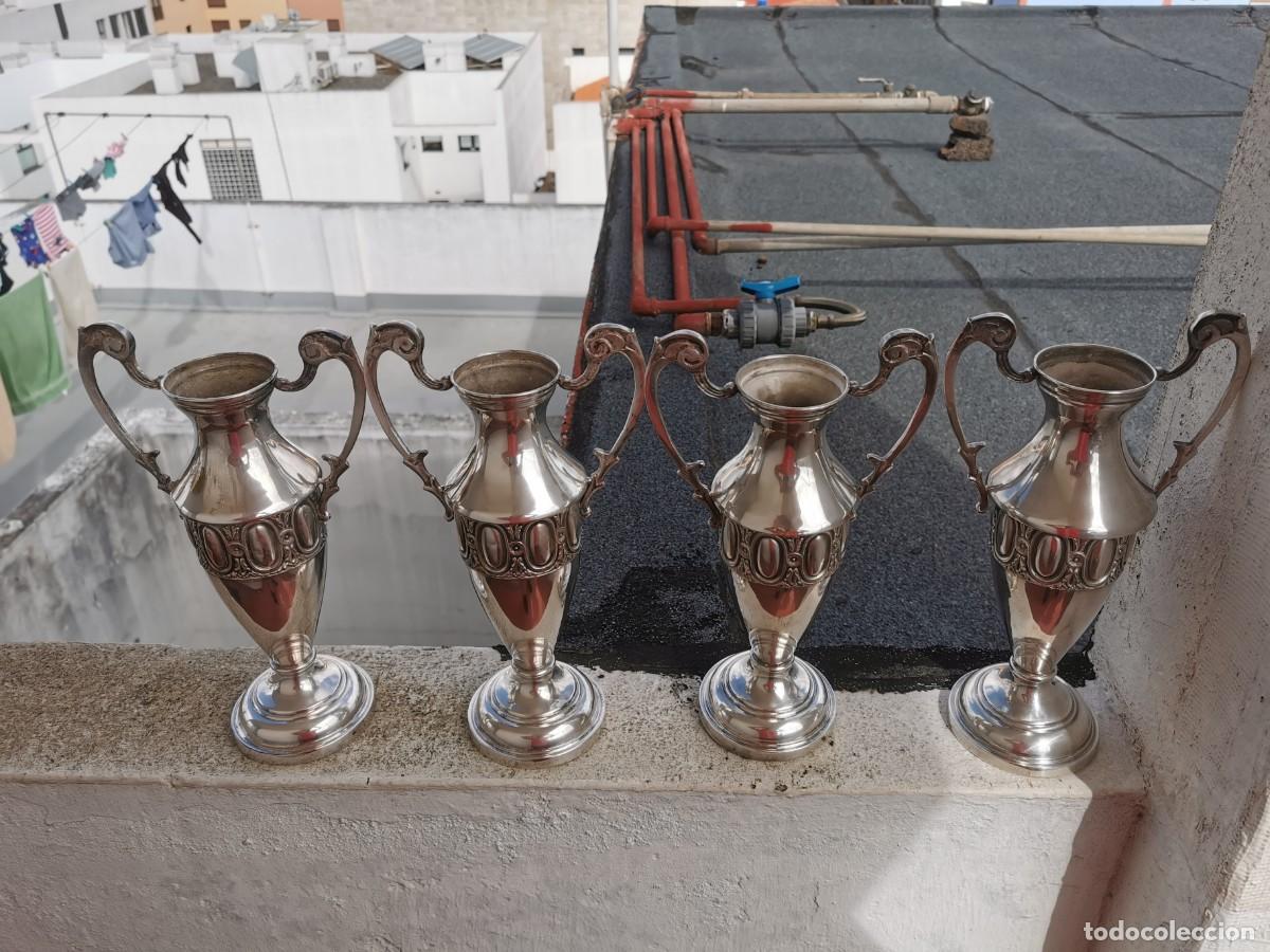 Antig&uuml;edades: Conjunto de 4 &aacute;nforas o jarrones de altar 32cm - Foto 2