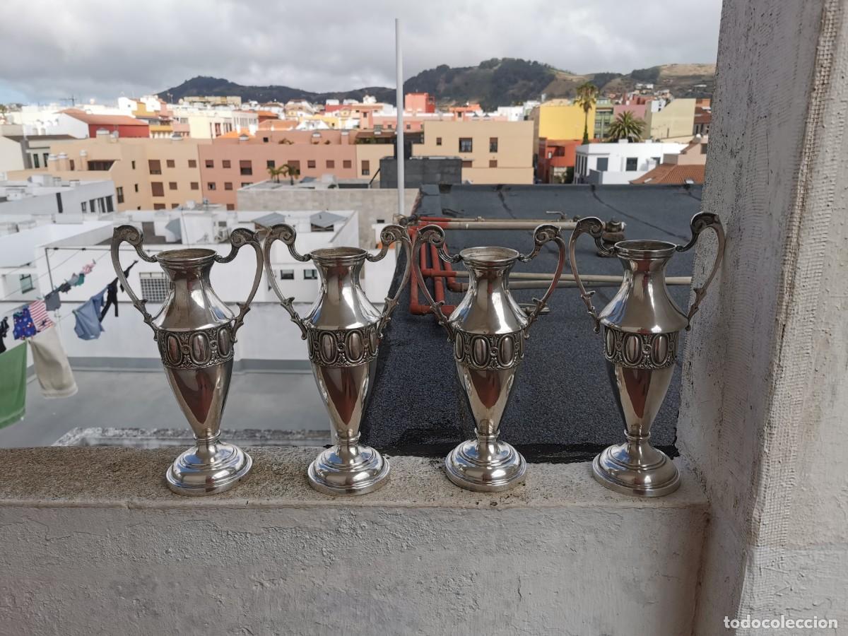 Antig&uuml;edades: Conjunto de 4 &aacute;nforas o jarrones de altar 32cm - Foto 3