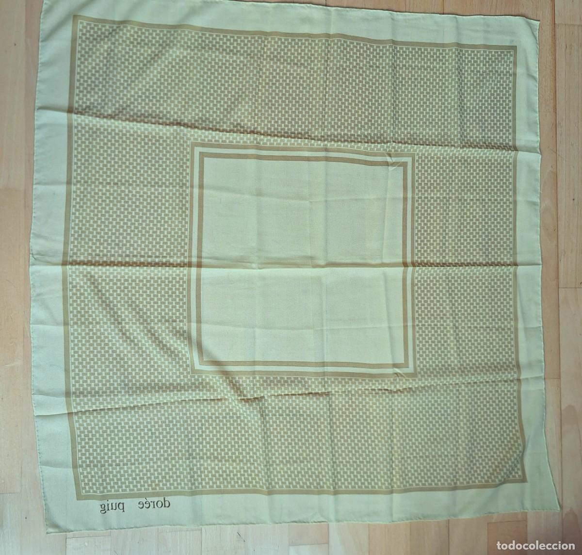 Antig&uuml;edades: BONITO PA&Ntilde;UELO DE CUELLO DE SE&Ntilde;ORA DORADO 80 X 80 - MARCA DOR&Eacute;E DE PUIG - NUEVO