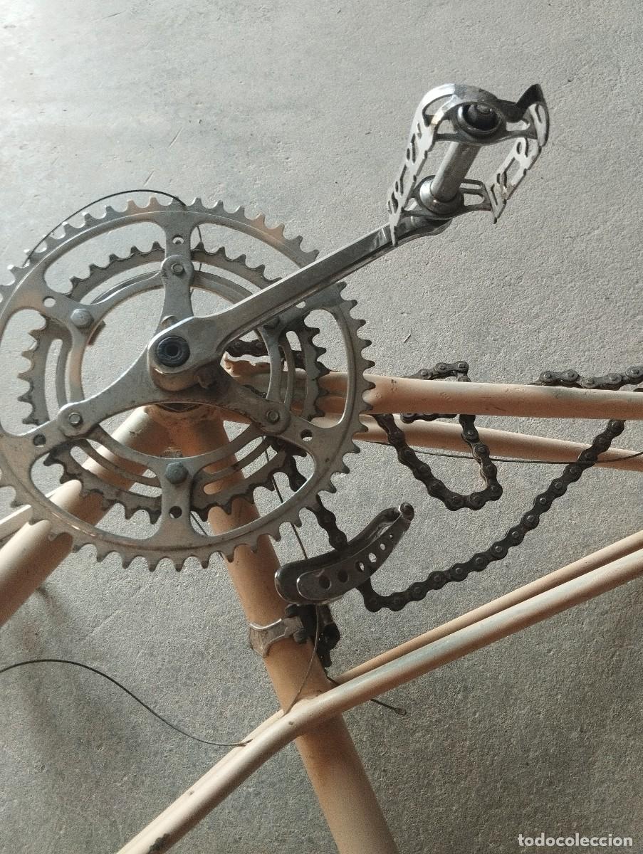 Antig&uuml;edades: Cuadro y componentes de bicicleta antigua - Foto 2