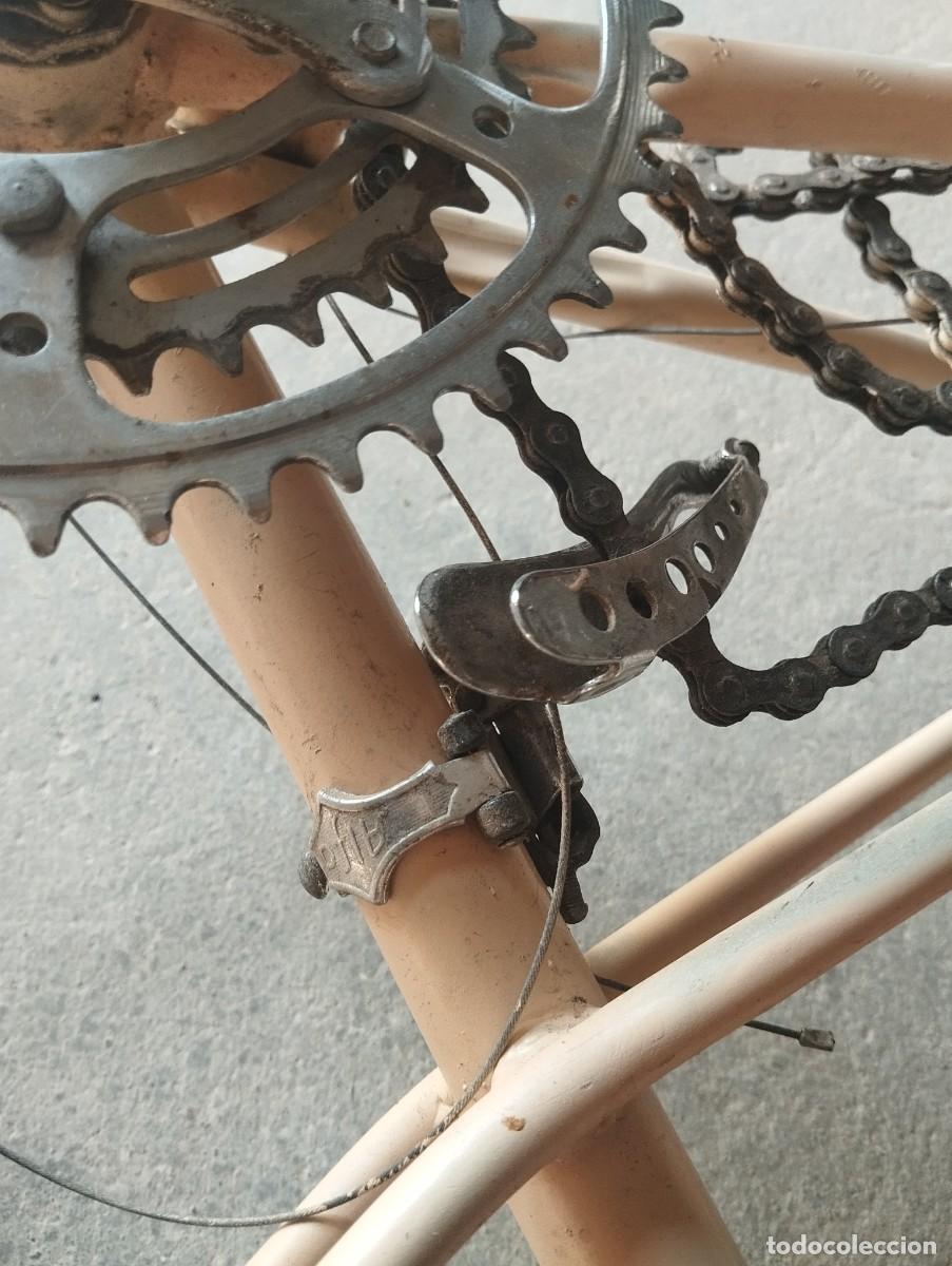 Antig&uuml;edades: Cuadro y componentes de bicicleta antigua - Foto 3