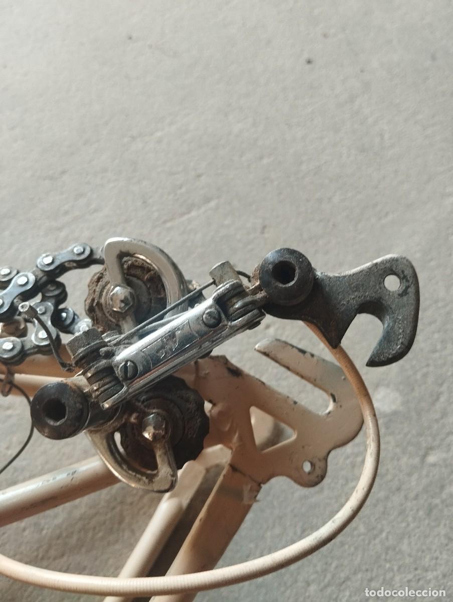 Antig&uuml;edades: Cuadro y componentes de bicicleta antigua - Foto 4