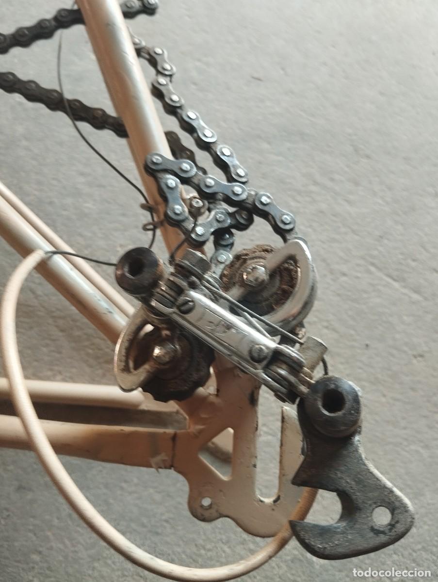 Antig&uuml;edades: Cuadro y componentes de bicicleta antigua - Foto 5