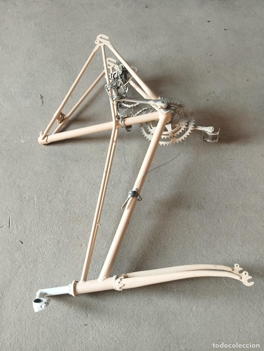 Antig&uuml;edades: Cuadro y componentes de bicicleta antigua - Foto 10