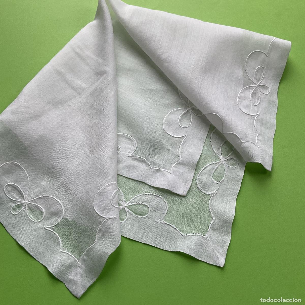 Antiguidades: Panuelo con encaje bordado de aplicacion 38 cm blanco