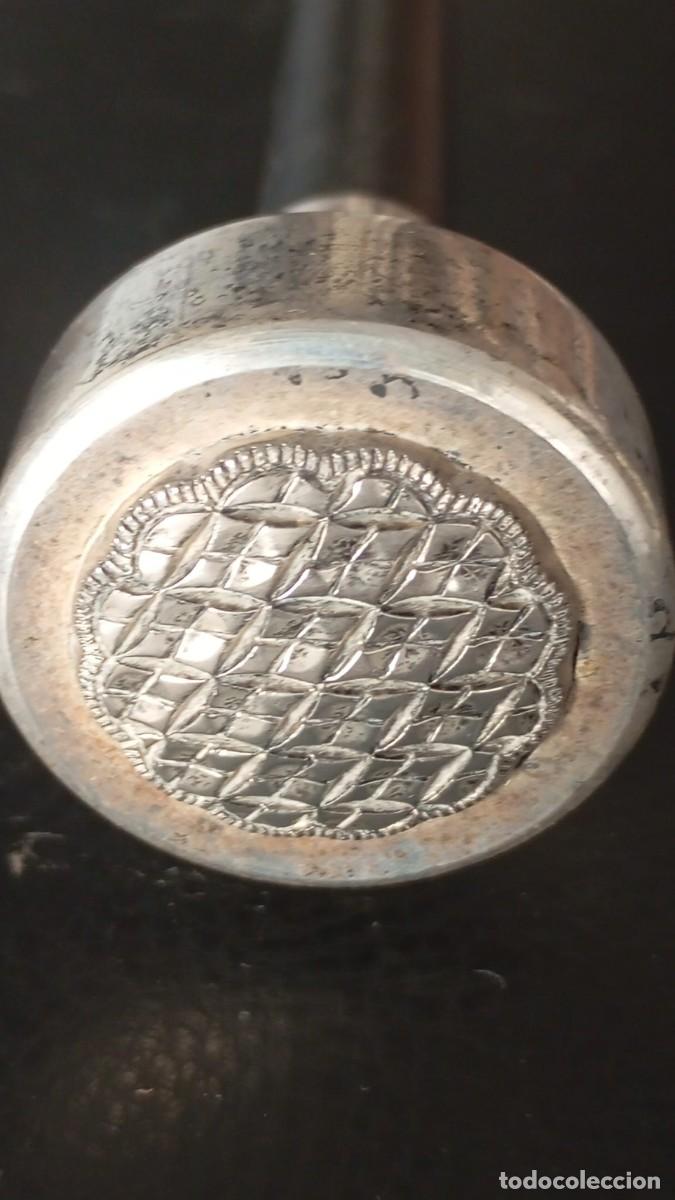 Oggetti Antichi: Baston de mando galleta ba&ntilde;ado en plata grabado en relieve de rombos