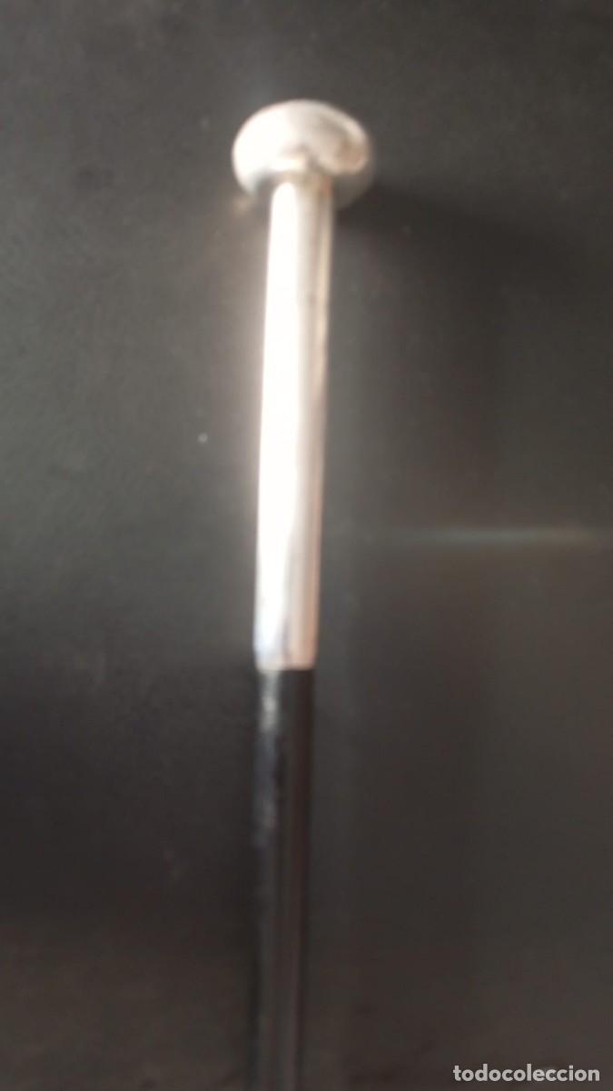 Oggetti Antichi: Baston de mando galleta ba&ntilde;o de plata y palo de haya negra.