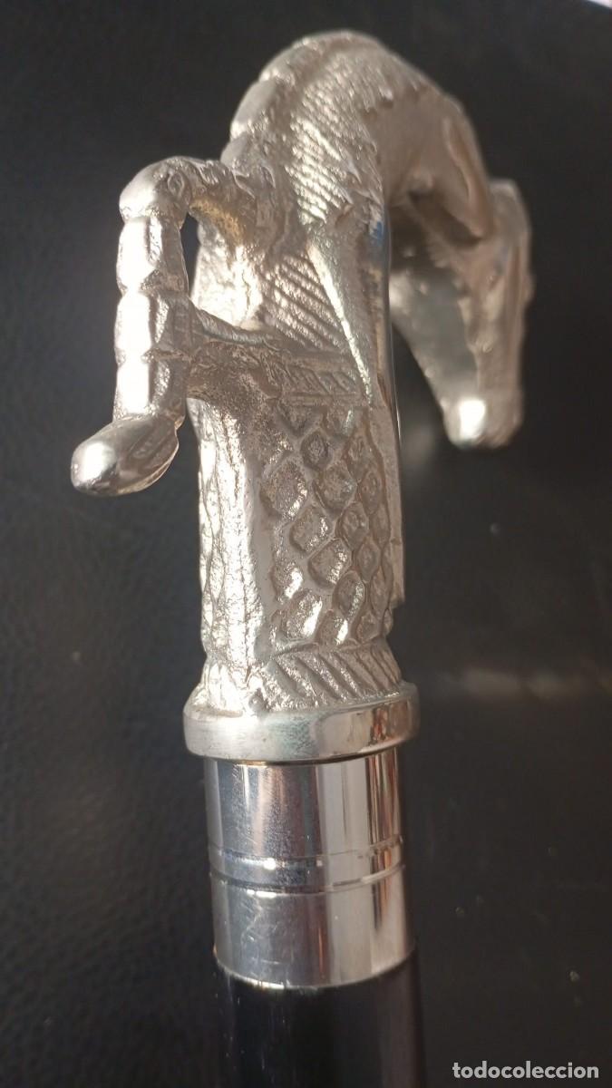 Antig&uuml;edades: Elegante bast&oacute;n con mango de caballo - Foto 5