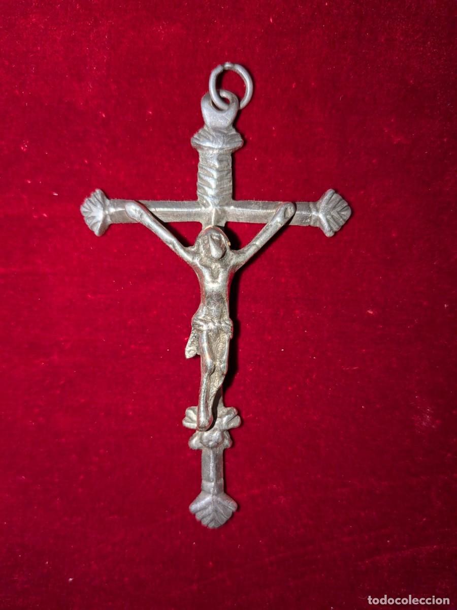 Oggetti Antichi: CURZ DE PECTORAL DEL SIGLO XVIII, REALIZADA EN PLATA. 8 x 5,5 cm.