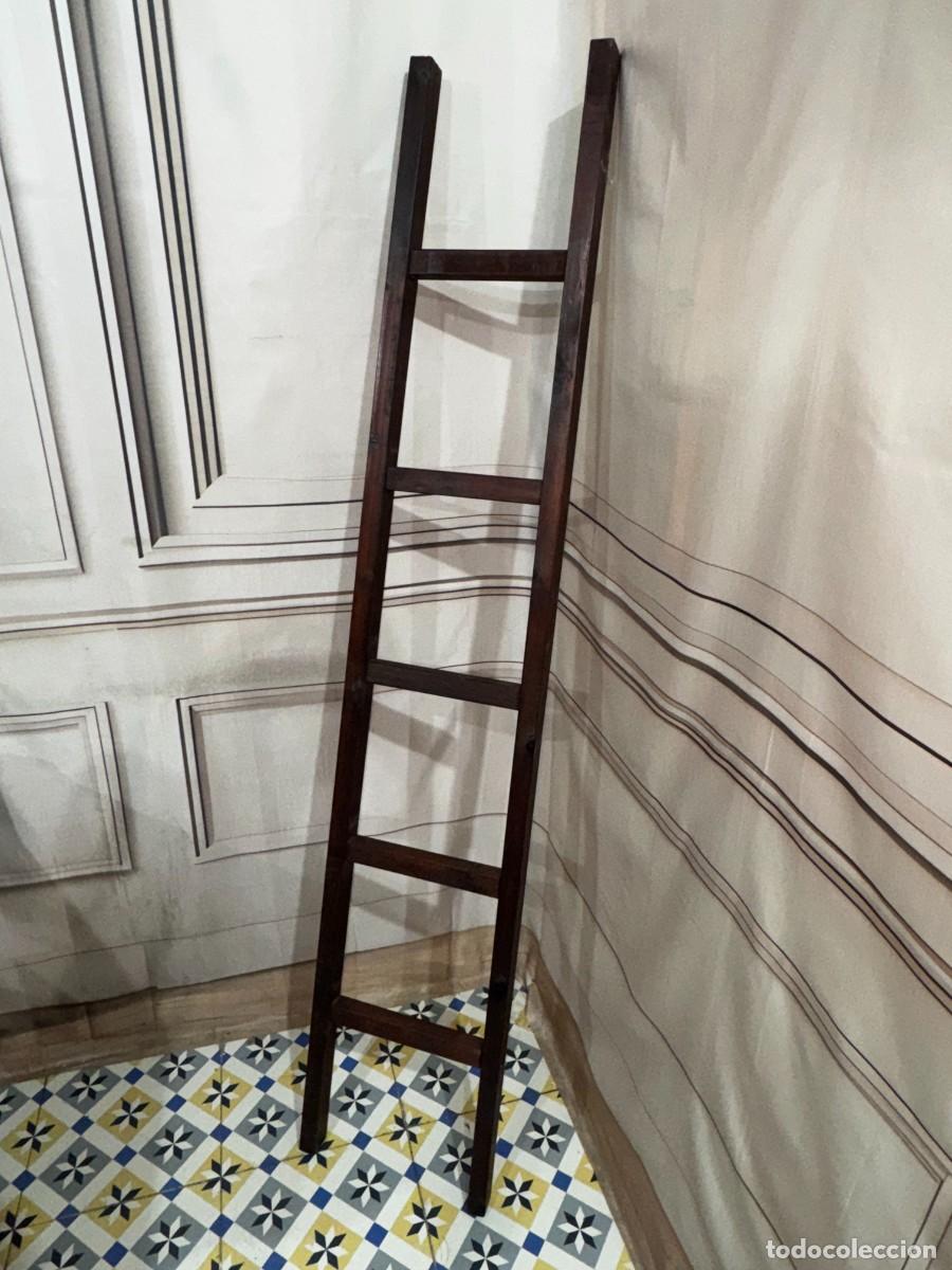 Antig&uuml;edades: Escalera Decorativa de Madera Marr&oacute;n - Foto 2