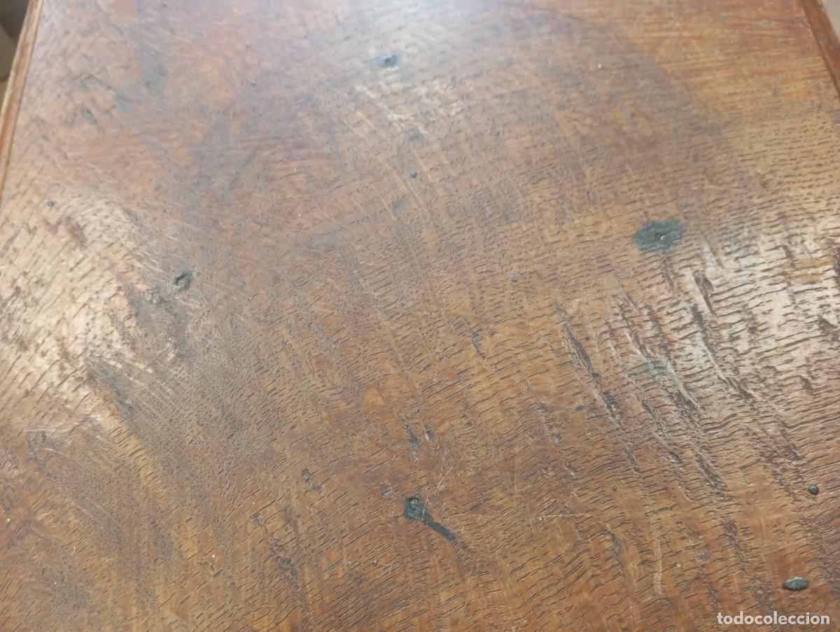Antig&uuml;edades: Taburete de roble estilo neog&oacute;tico - Foto 8