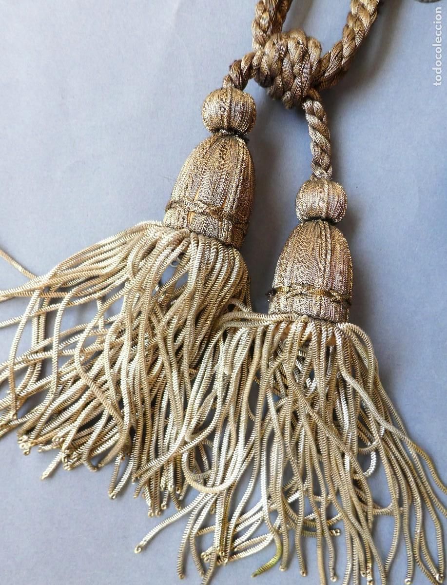 Antiques: ANTIGUO C&Iacute;NGULO MET&Aacute;LICO PLATA - IMAGEN PPIO.S.XX