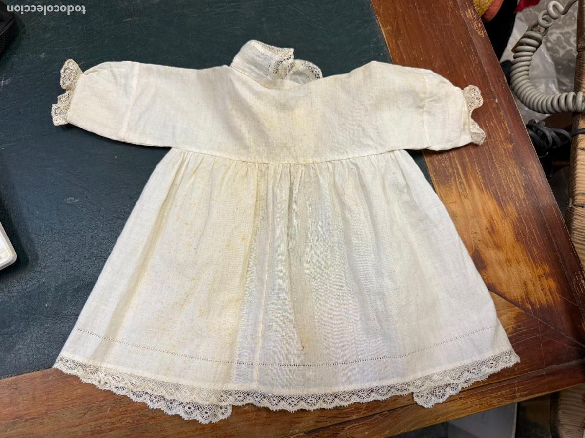 Oggetti Antichi: ANTIGUA TUNICA ENAGUAS PARA NI&Ntilde;O JESUS - MEDIDA LARGO 28 CM