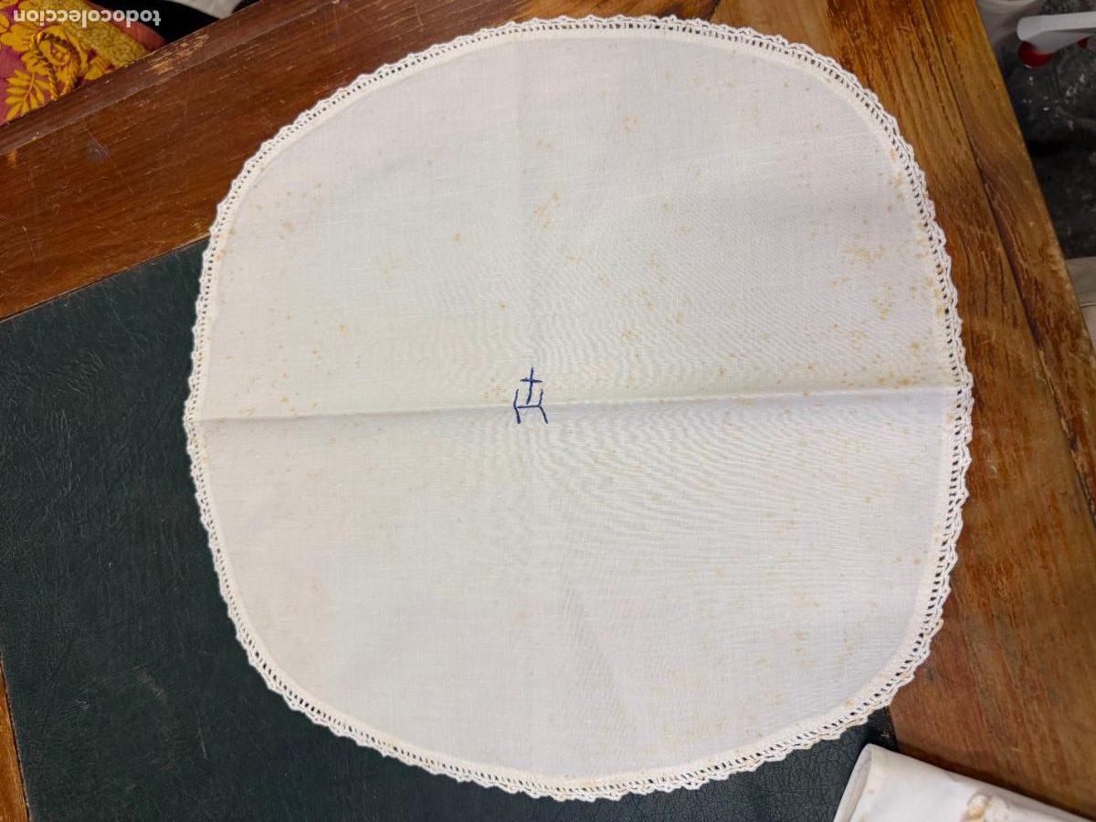 Oggetti Antichi: PA&Ntilde;O CUBRE CALIZ - MEDIDA 34 CM - RELIGIOSO