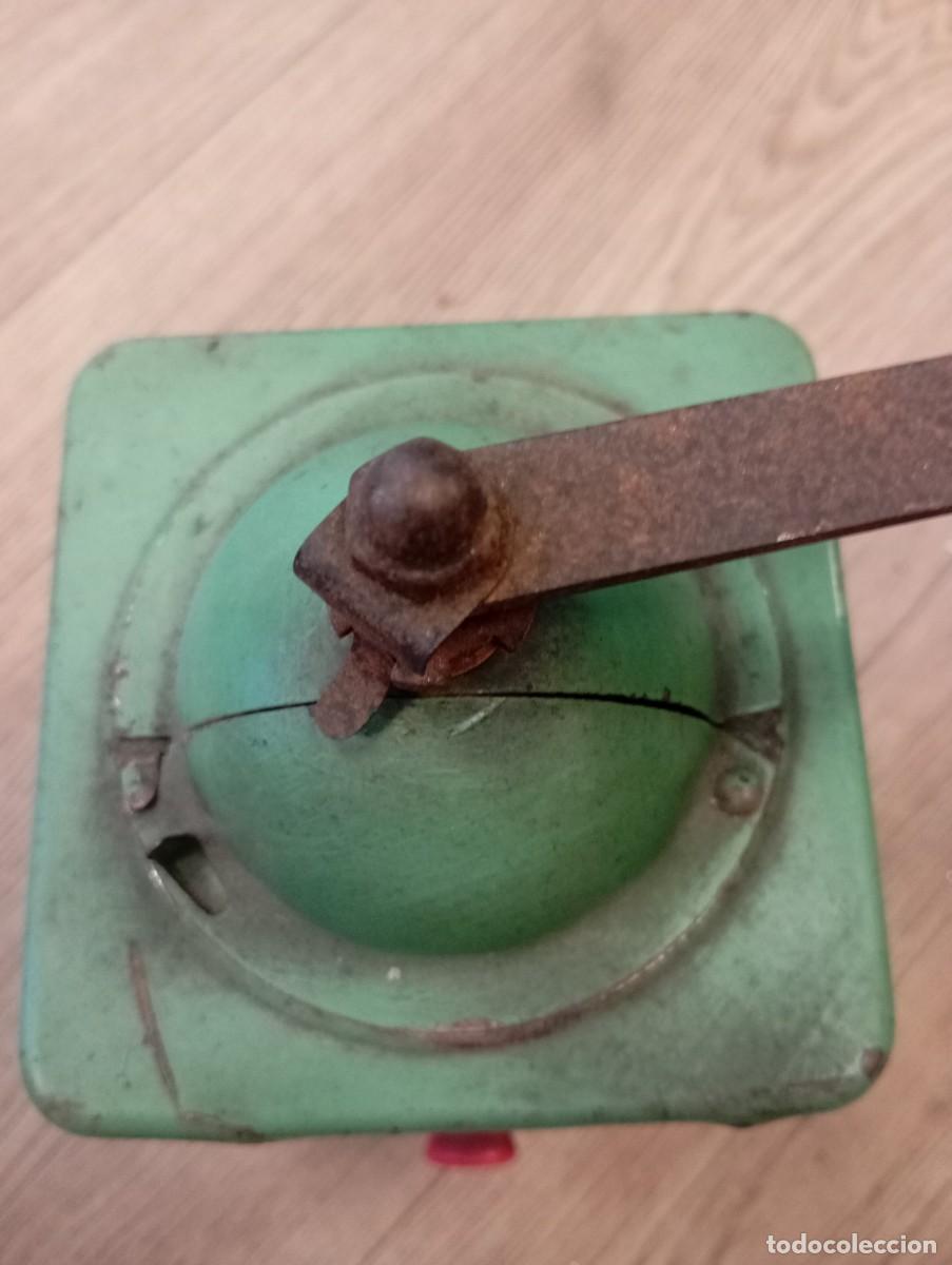 Antig&uuml;edades: Molinillo de caf&eacute; manual de la marca ELMA - Foto 7