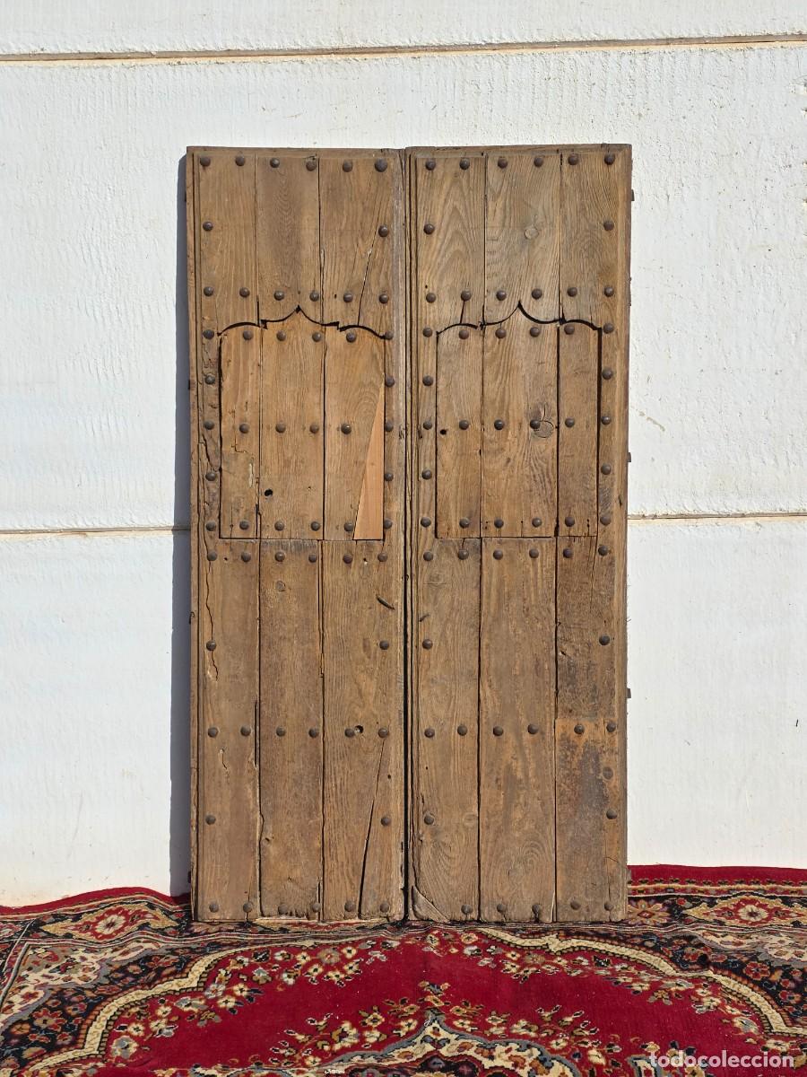 Antiques: Port&oacute;n antiguo de doble hoja