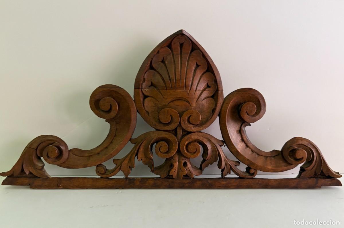Antiques: Copete de madera tallada, finales del siglo XIX - 41,5cm