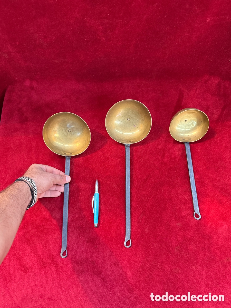 Antig&uuml;edades: Lote de 3 antiguos cazos de laton y forja!