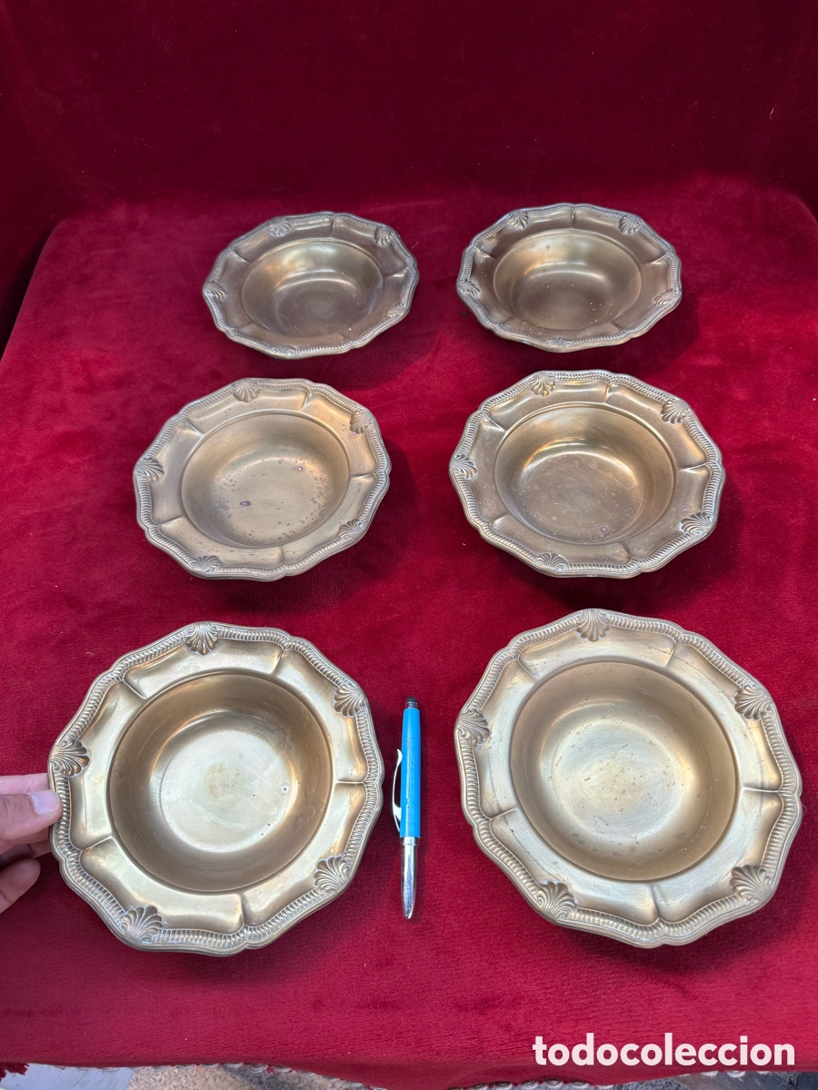 Antig&uuml;edades: Antiguo juego de 6 antiguos platos hondos de laton!