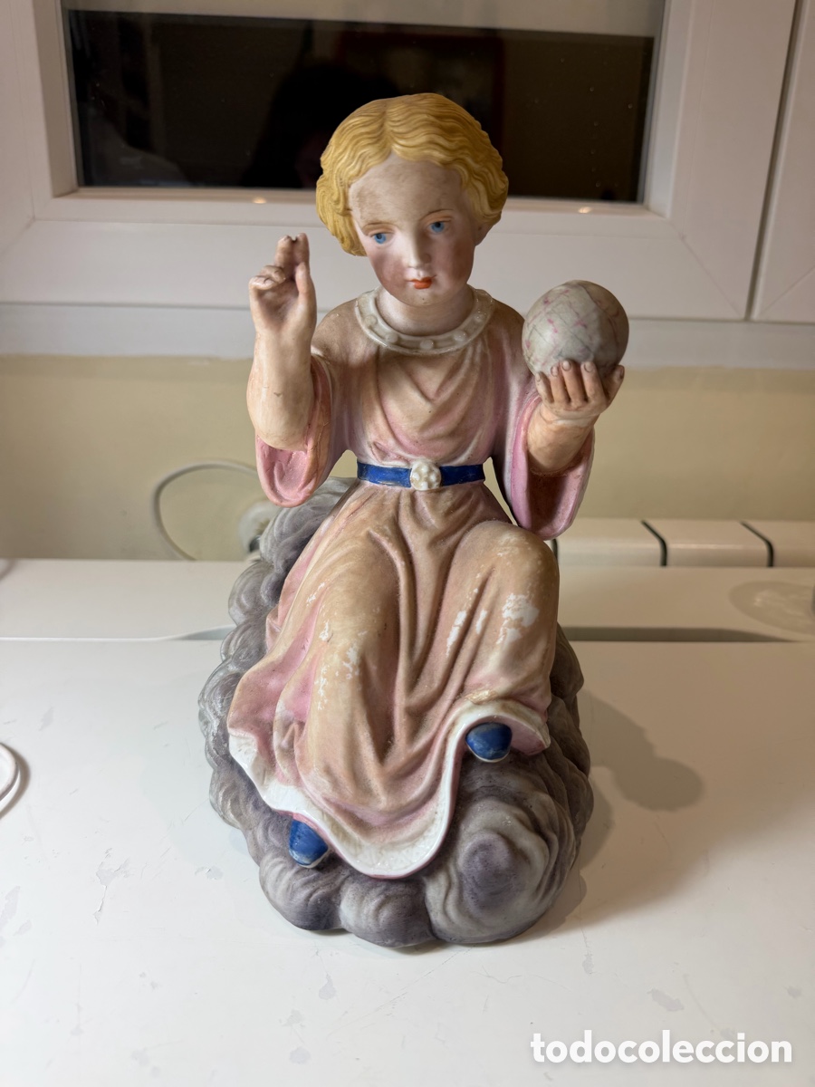 Antig&uuml;edades: Ni&ntilde;o Jes&uacute;s Salvador del Mundo &ndash; Porcelana biscuit antigua &ndash; 26 cm