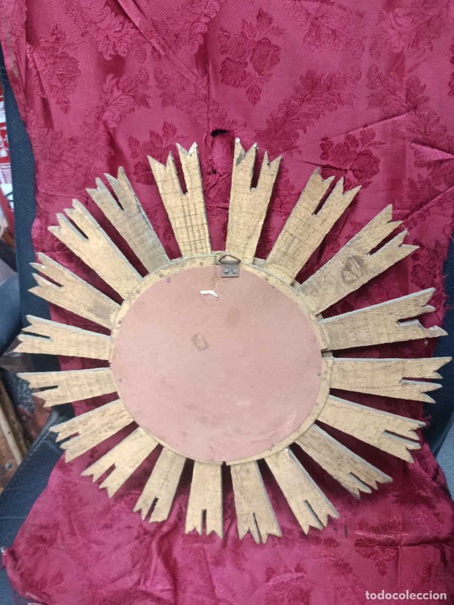 Antig&uuml;edades: Espejo sol de madera antiguo - Foto 6