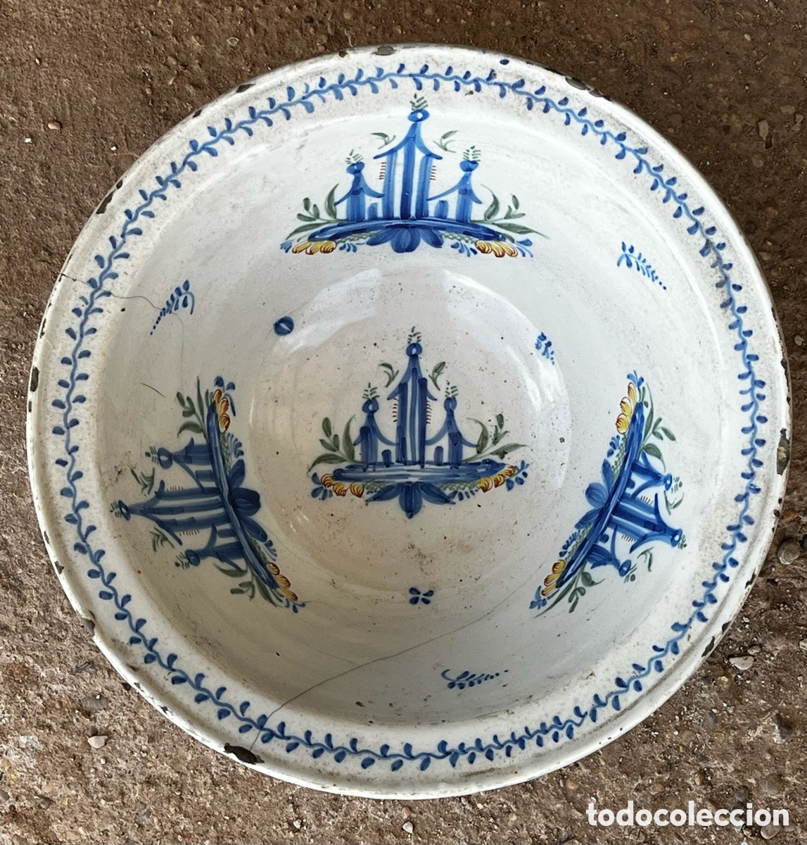 Oggetti Antichi: Antiguo lebrillo jofaina cer&aacute;mica de Manises o Ribesalbes. Siglo XlX.